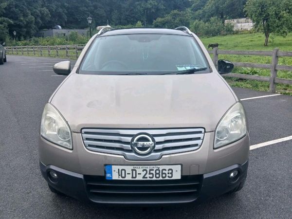 Nissan Qashqai+2 Hatchback, Diesel, 2010, Brown