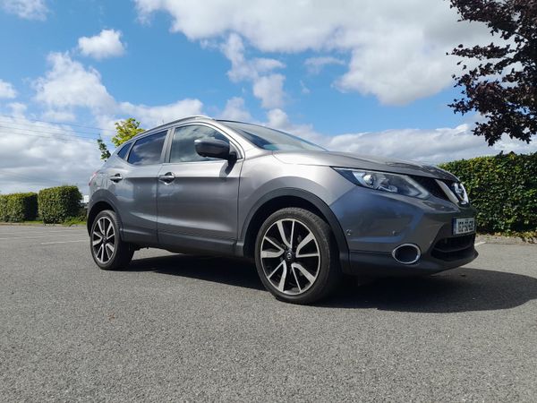 Nissan Qashqai Hatchback, Diesel, 2016, Grey