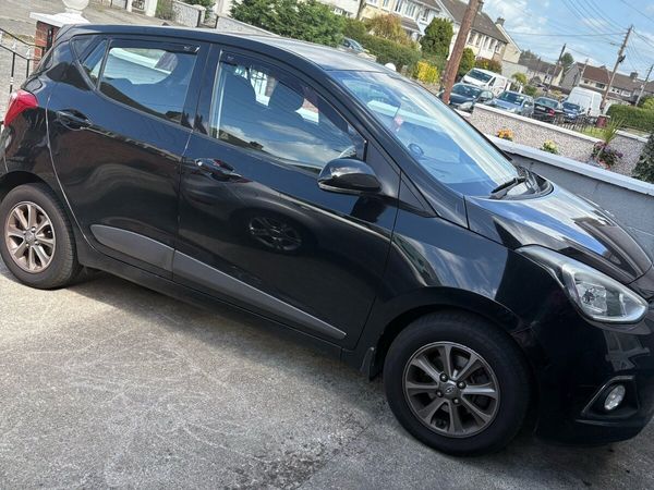 Hyundai i10 Hatchback, Petrol, 2014, Black