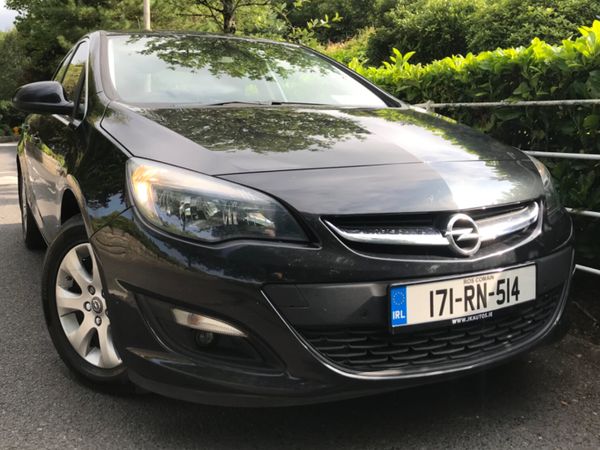 Opel Astra Saloon, Diesel, 2017, Black