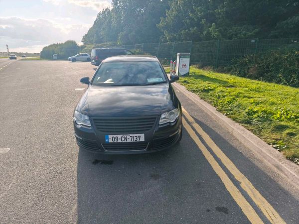 Volkswagen Passat Saloon, Diesel, 2009, Black
