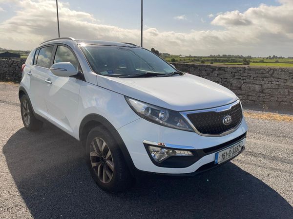 Kia Sportage SUV, Diesel, 2015, White