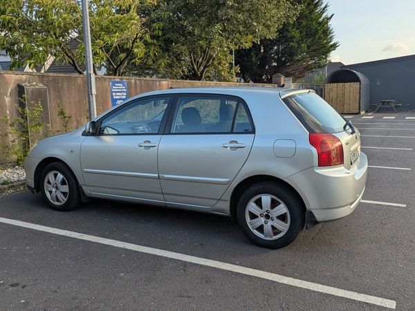 Toyota Corolla Hatchback, Diesel, 2006, Silver