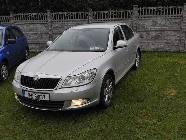 Skoda Octavia Hatchback, Diesel, 2011, Silver