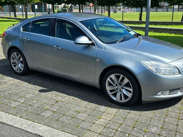 Vauxhall Insignia Hatchback, Diesel, 2012, Silver