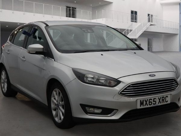 Ford Focus Hatchback, Diesel, 2015, Silver