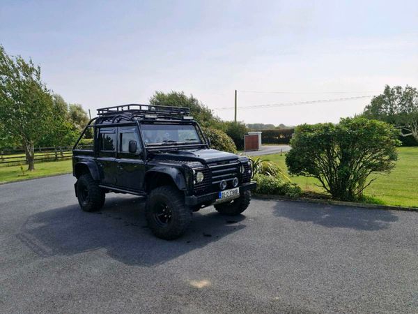 Land Rover Defender SUV, Diesel, 2003, Black