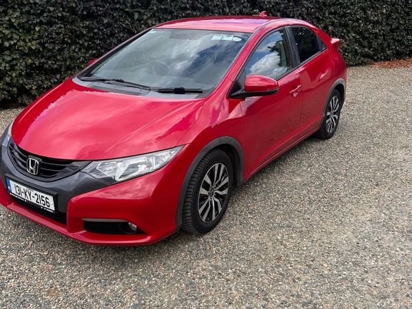Honda Civic Hatchback, Diesel, 2013, Red