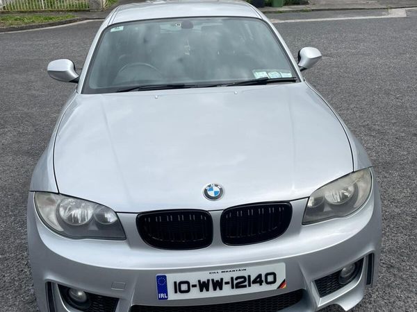 BMW 1-Series Hatchback, Diesel, 2010, Silver