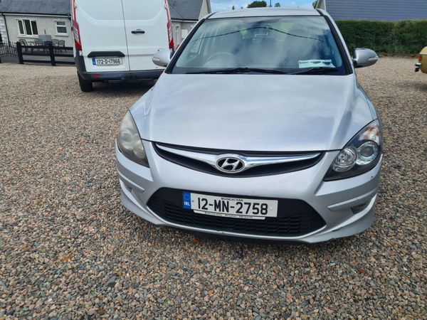 Hyundai i30 Hatchback, Diesel, 2012, Silver