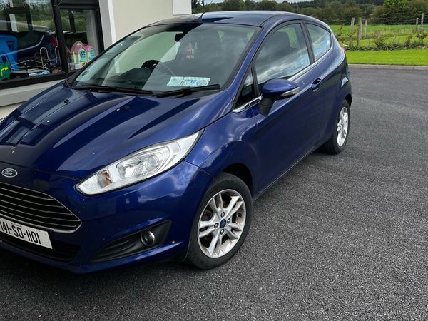 Ford Fiesta Hatchback, Petrol, 2014, Blue