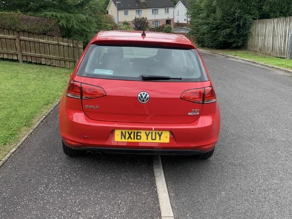 Volkswagen Golf Hatchback, Petrol, 2016, Red
