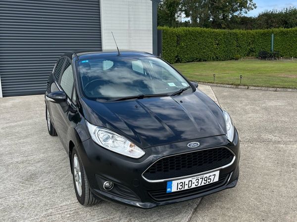 Ford Fiesta Hatchback, Petrol, 2013, Black