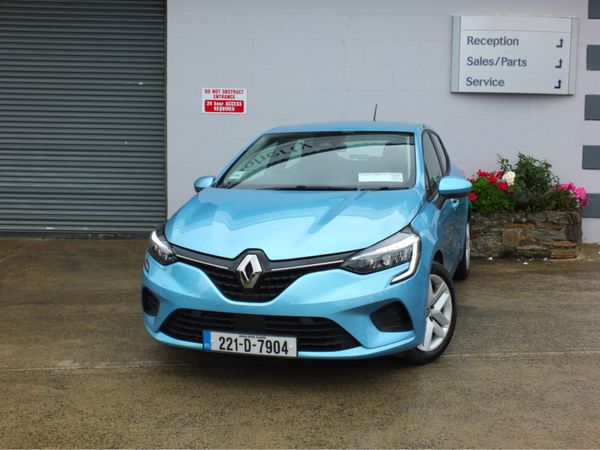 Renault Clio Hatchback, Petrol, 2022, Blue