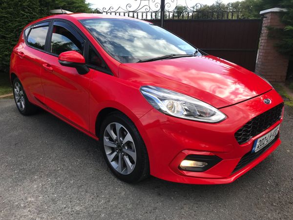 Ford Fiesta Hatchback, Petrol, 2020, Red