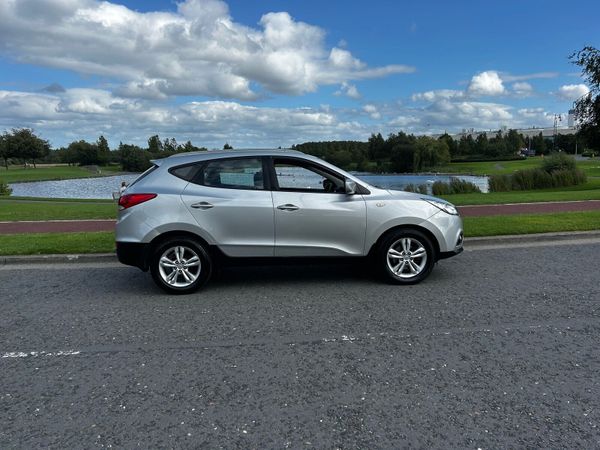 Hyundai ix35 SUV, Diesel, 2011, Silver
