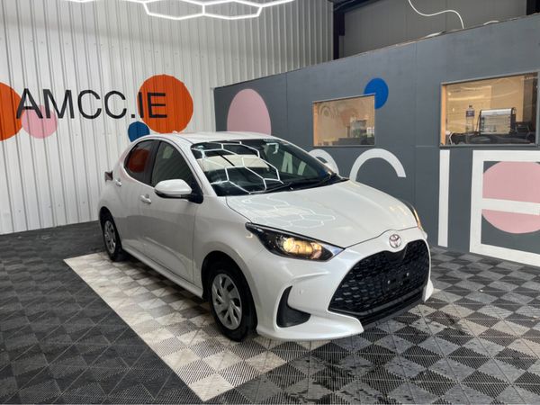 Toyota Yaris Hatchback, Petrol, 2024, White