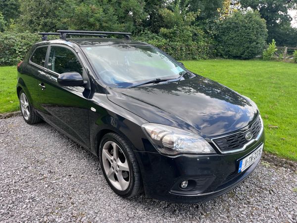 Kia Ceed Hatchback, Diesel, 2011, Black