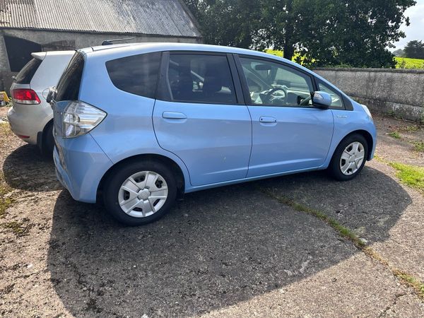 Toyota Vitz Hatchback, Petrol, 2017, Black