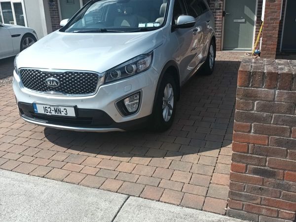 Kia Sorento SUV, Diesel, 2016, Silver