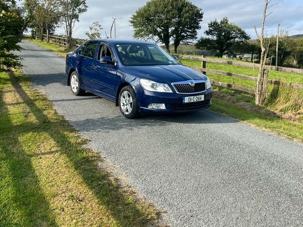 Skoda Octavia Saloon, Diesel, 2013, Blue