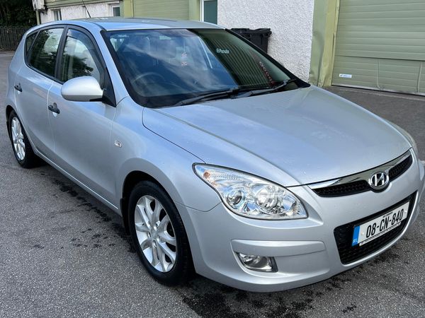 Hyundai i30 Hatchback, Diesel, 2008, Silver