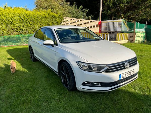 Volkswagen Passat Saloon, Diesel, 2017, White