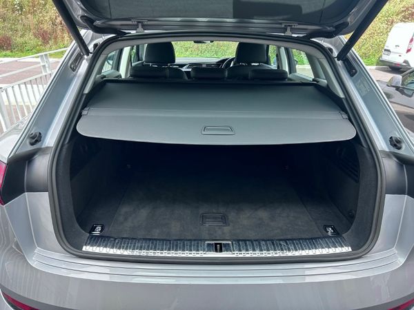 Audi e-tron Estate, Electric, 2022, Silver