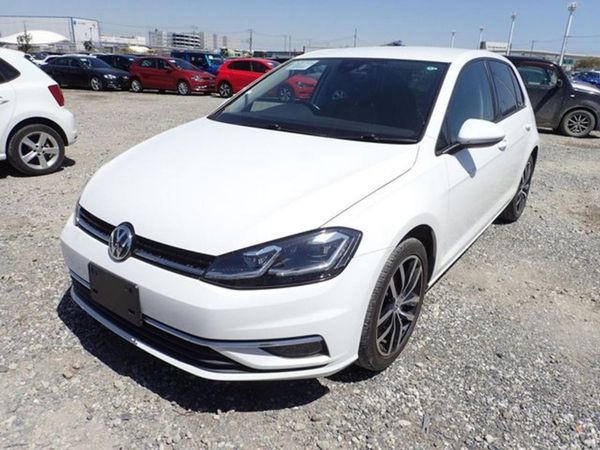 Volkswagen Golf Hatchback, Petrol, 2019, White