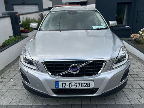 Volvo XC60 SUV, Diesel, 2012, Silver
