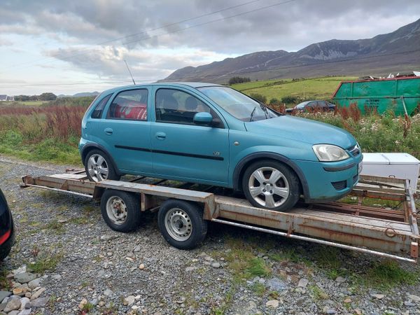 Opel Corsa Hatchback, Petrol, 2005, Green