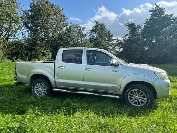 Toyota Hilux Pick Up, Diesel, 2014, Silver