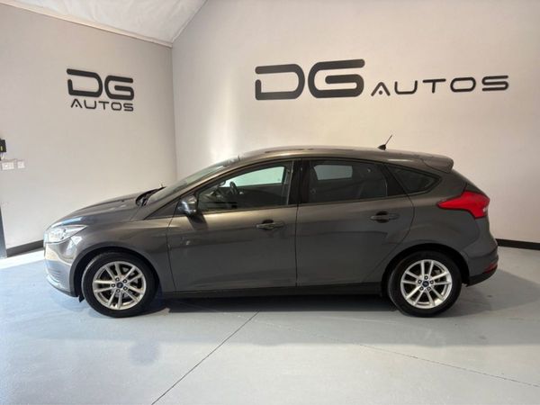 Ford Focus Hatchback, Diesel, 2015, Grey