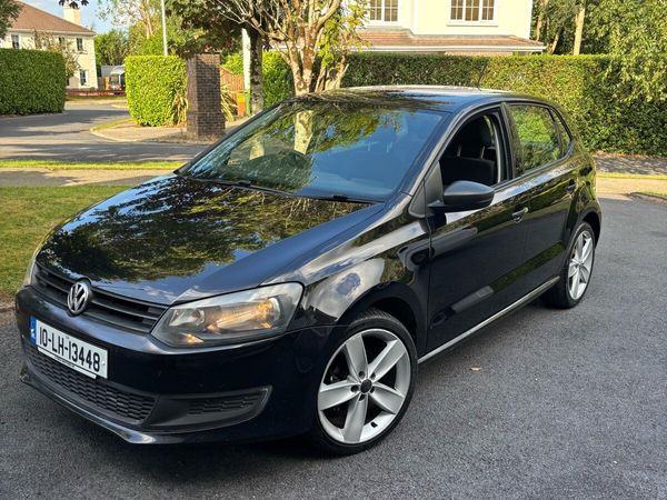 Volkswagen Polo Hatchback, Petrol, 2010, Black