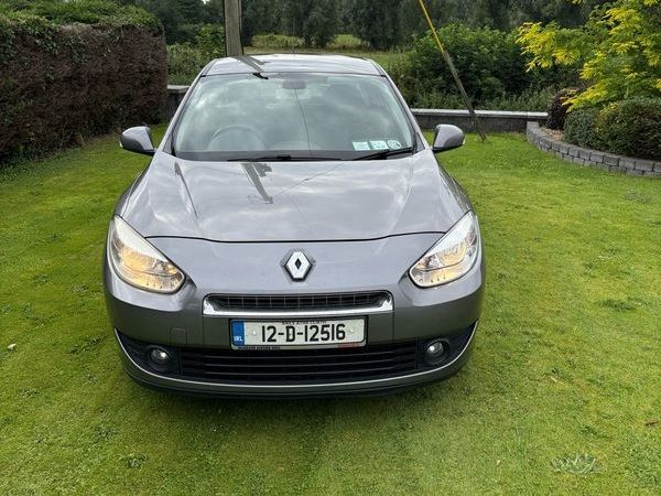 Renault Fluence Saloon, Diesel, 2012, Grey