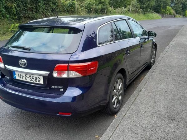 Toyota Avensis Estate, Diesel, 2014, Blue