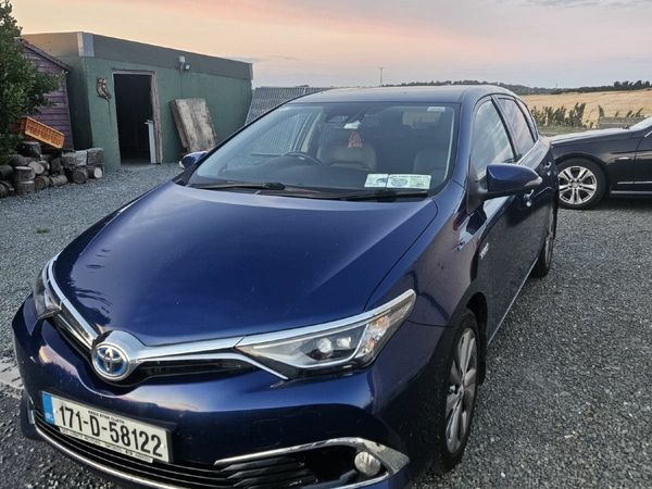 Toyota Auris Hatchback, Petrol Hybrid, 2017, Blue