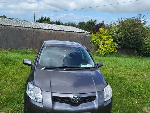Toyota Auris Hatchback, Diesel, 2009, Grey