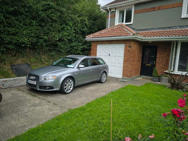 Audi A4 Estate, Petrol, 2005, Grey
