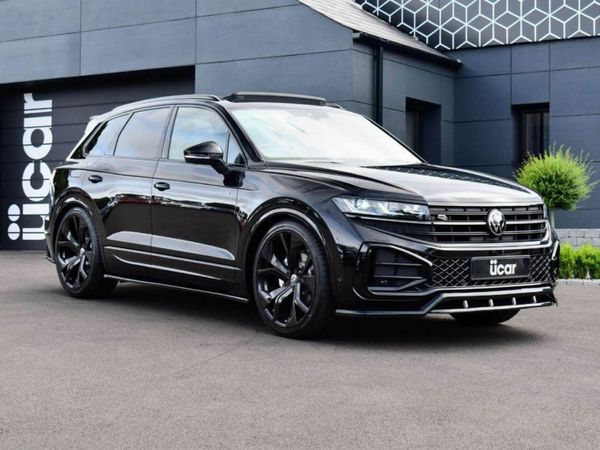 Volkswagen Touareg , Diesel, 2024, Black
