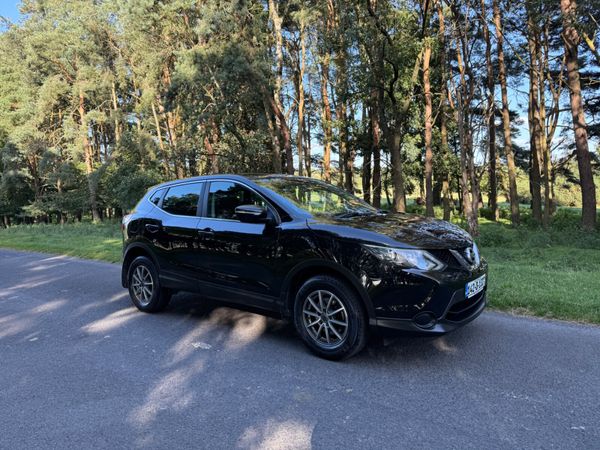 Nissan Qashqai Hatchback, Diesel, 2014, Black