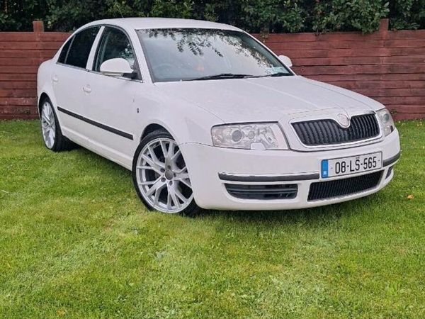 Skoda Superb Saloon, Diesel, 2008, White