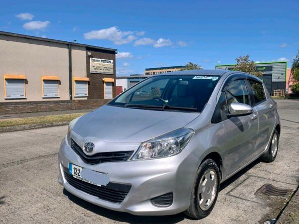 Toyota Vitz Hatchback, Petrol, 2013, Silver