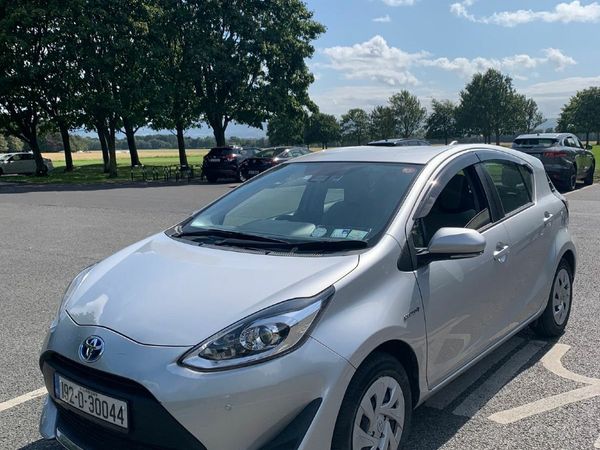 Toyota Aqua Hatchback, Petrol Hybrid, 2019, Silver