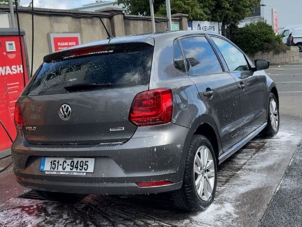 Volkswagen Polo Hatchback, Petrol, 2015, Grey