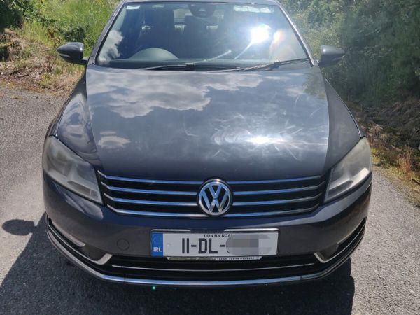 Volkswagen Passat Saloon, Diesel, 2011, Grey