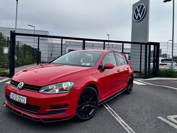 Volkswagen Golf Estate, Diesel, 2015, Red