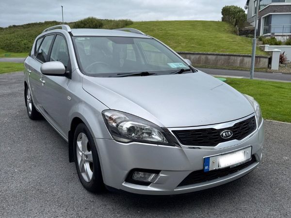 Kia Ceed Estate, Diesel, 2011, Silver