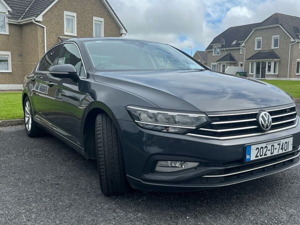 Volkswagen Passat Saloon, Diesel, 2020, Grey