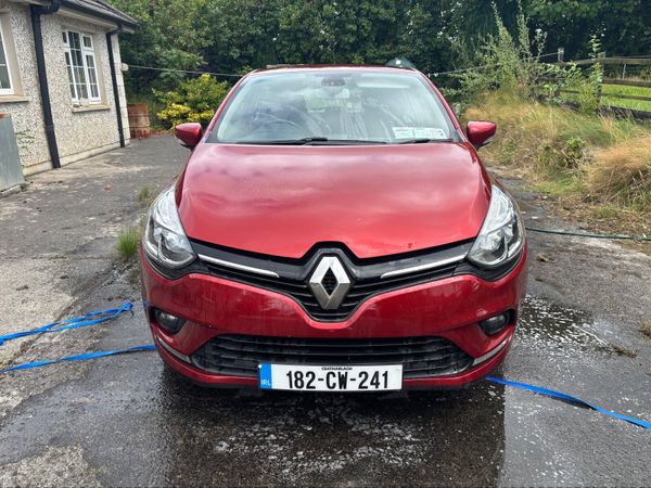Renault Clio Hatchback, Petrol, 2018, Red